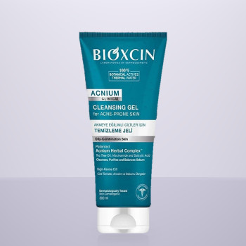 Очищаючий гель для вмивання проти акне BIOXCIN, 200 мл
