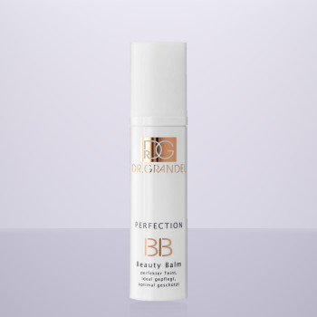 Зволожуючий, тонуючий та сонцезахисний крем з SPF 20 Perfection BB SPECIALS Dr. Grandel 50 мл